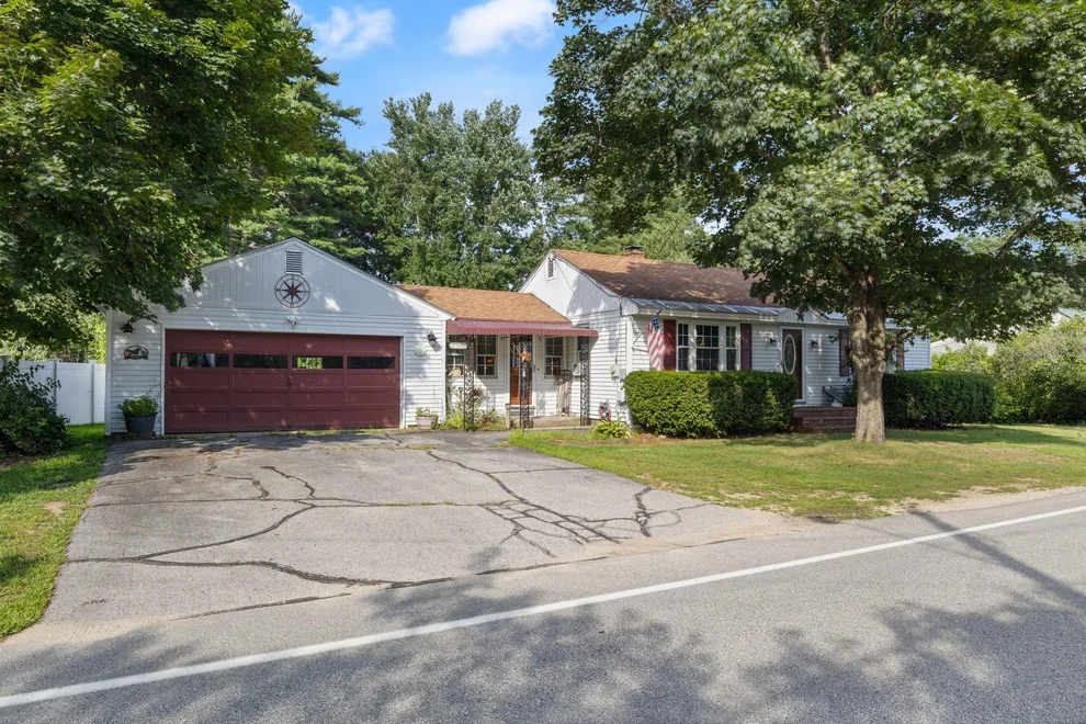 Unit for sale at 19 Cross, Rochester, NH 03868