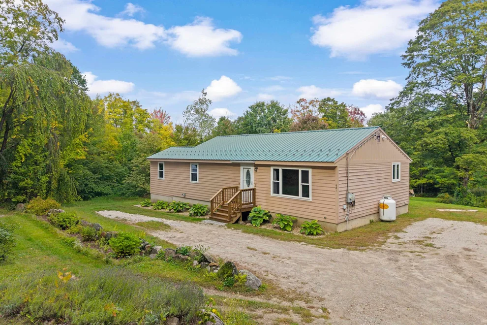 Unit for sale at 681 West, Bradford, NH 03221