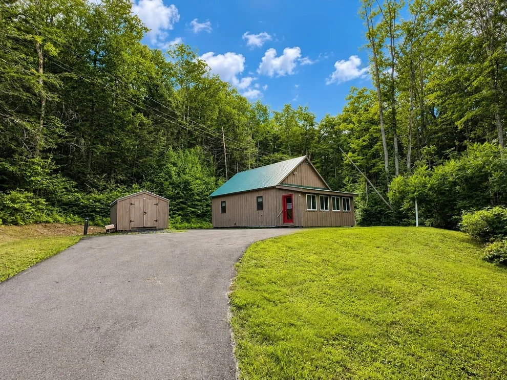 Unit for sale at 270 Castle Hill, Jamaica, VT 05343
