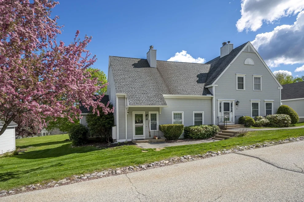 Unit for sale at 27 B Apple Tree, Goffstown, NH 03045
