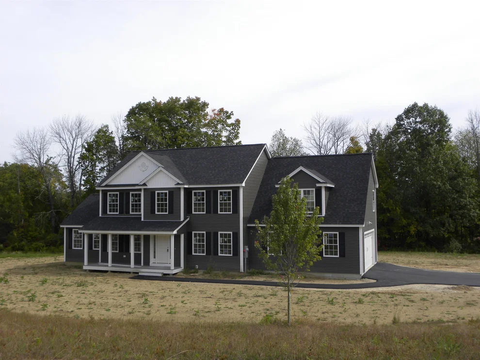 Unit for sale at 9 Hillside, Danville, NH 03819