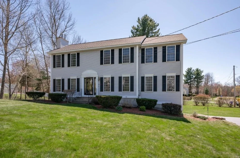Unit for sale at 59 Rosegate Farm, Manchester, NH 03109