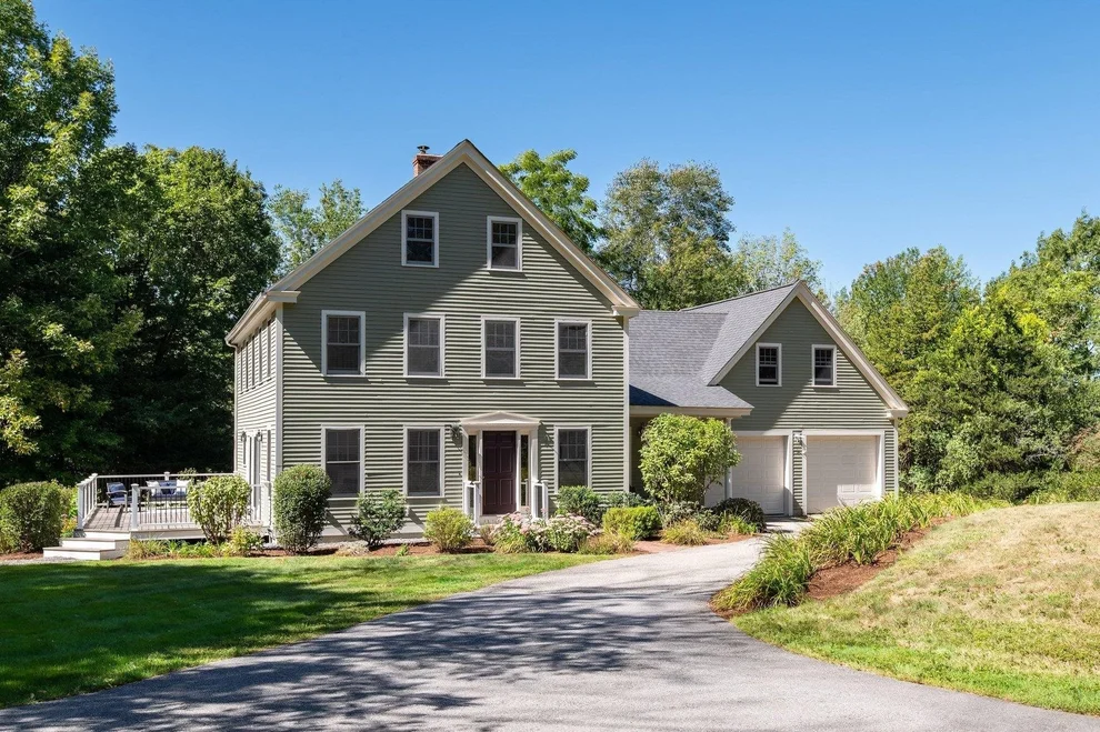Unit for sale at 257 N Haverhill, Kensington, NH 03833