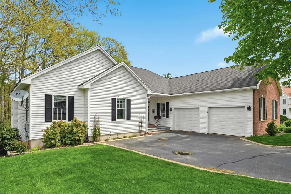 Unit for sale at 17 Village, Atkinson, NH 03811