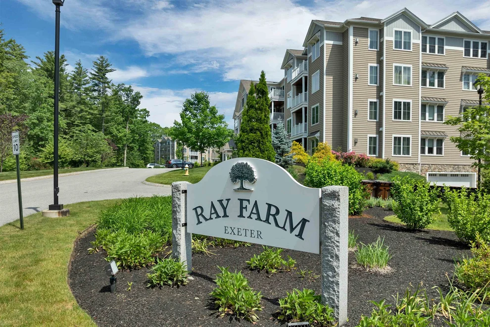 Unit for sale at 24 Willey Creek, Exeter, NH 03833