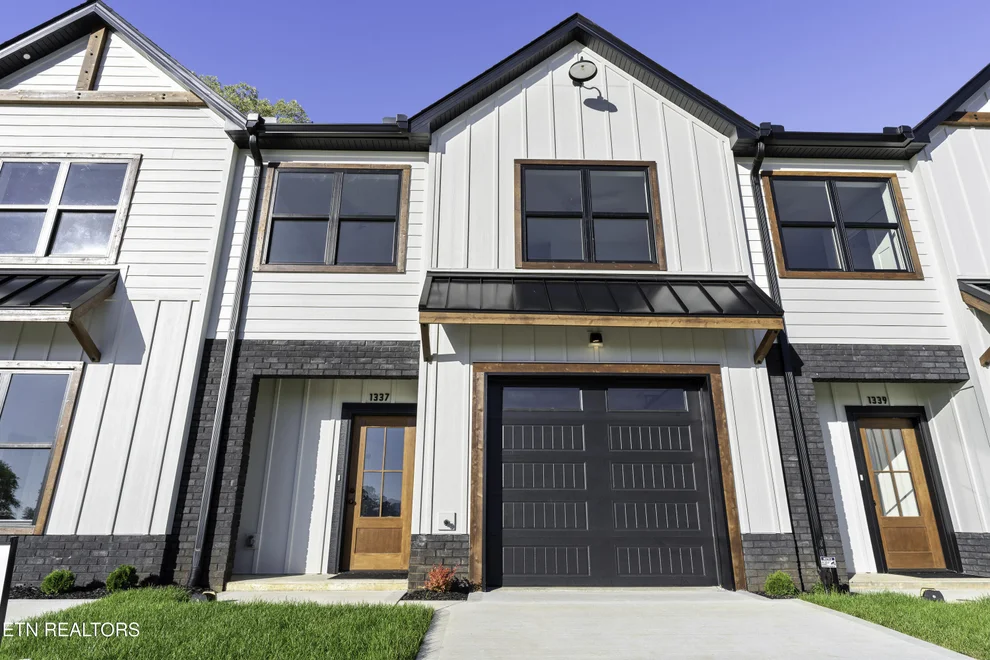 Unit for sale at 1337 Grace Ridge Drive, Sevierville, TN 37862
