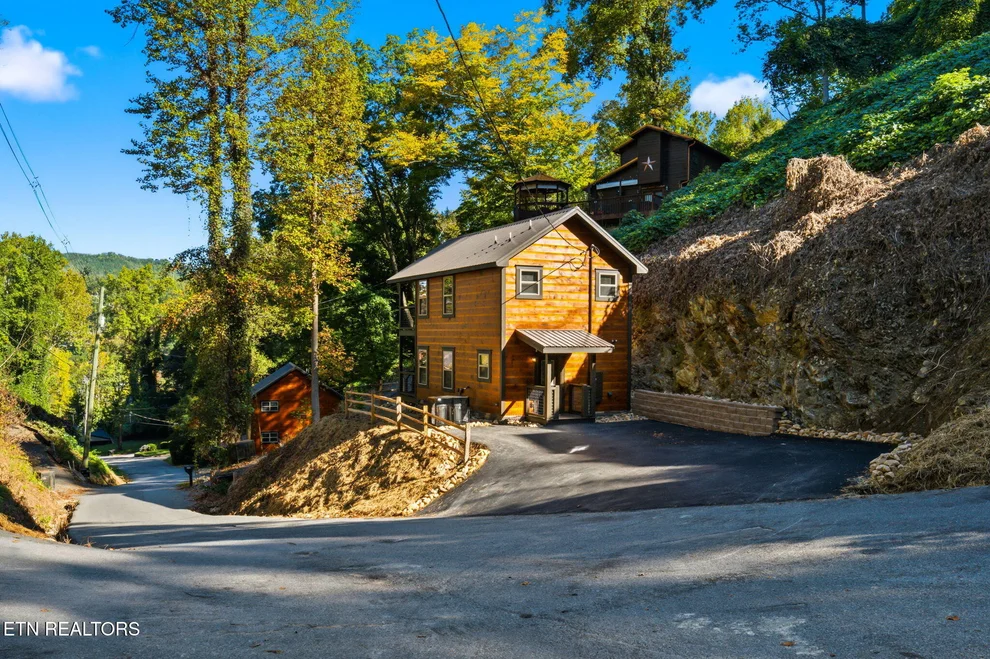 Unit for sale at 253 Silverbell Lane, Gatlinburg, TN 37738