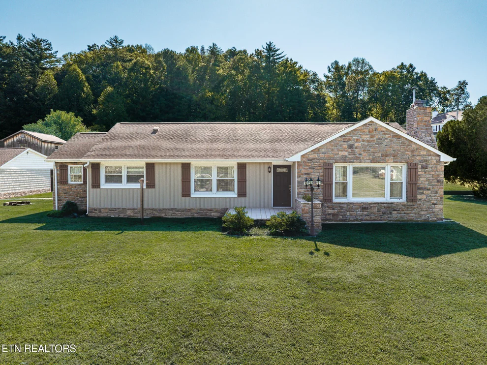 Unit for sale at 121 Shady Rd, Oliver Springs, TN 37840
