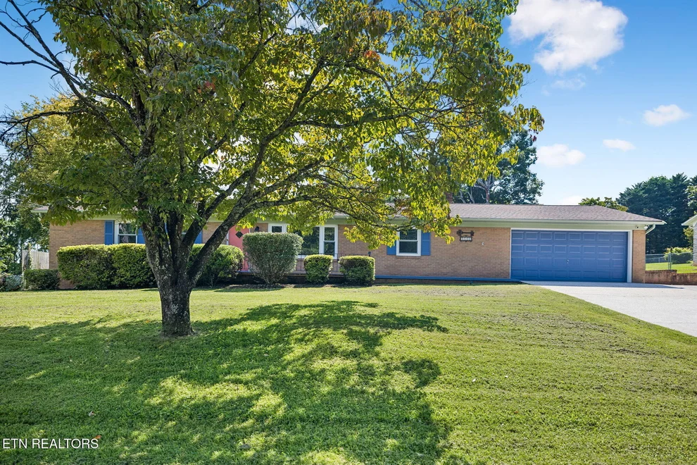 Unit for sale at 4640 Robindale Drive, Knoxville, TN 37921