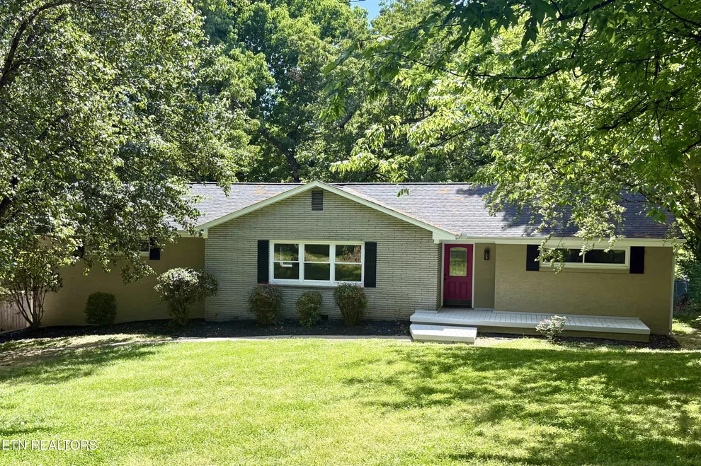 Unit for sale at 1613 Autry Way, Knoxville, TN 37909