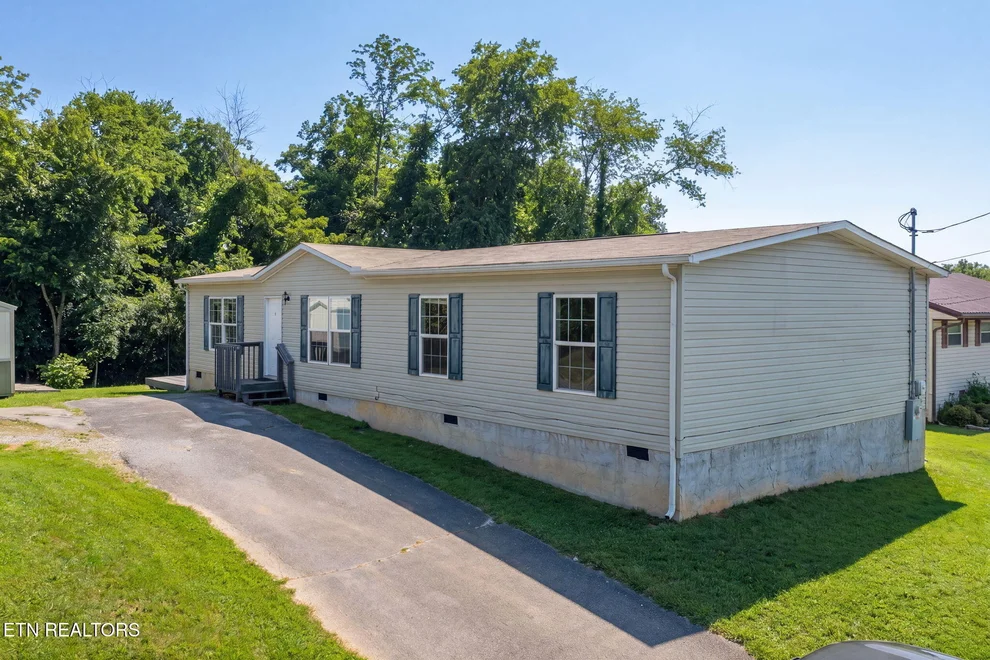 Unit for sale at 296 Illinois Ave, Oak Ridge, TN 37830