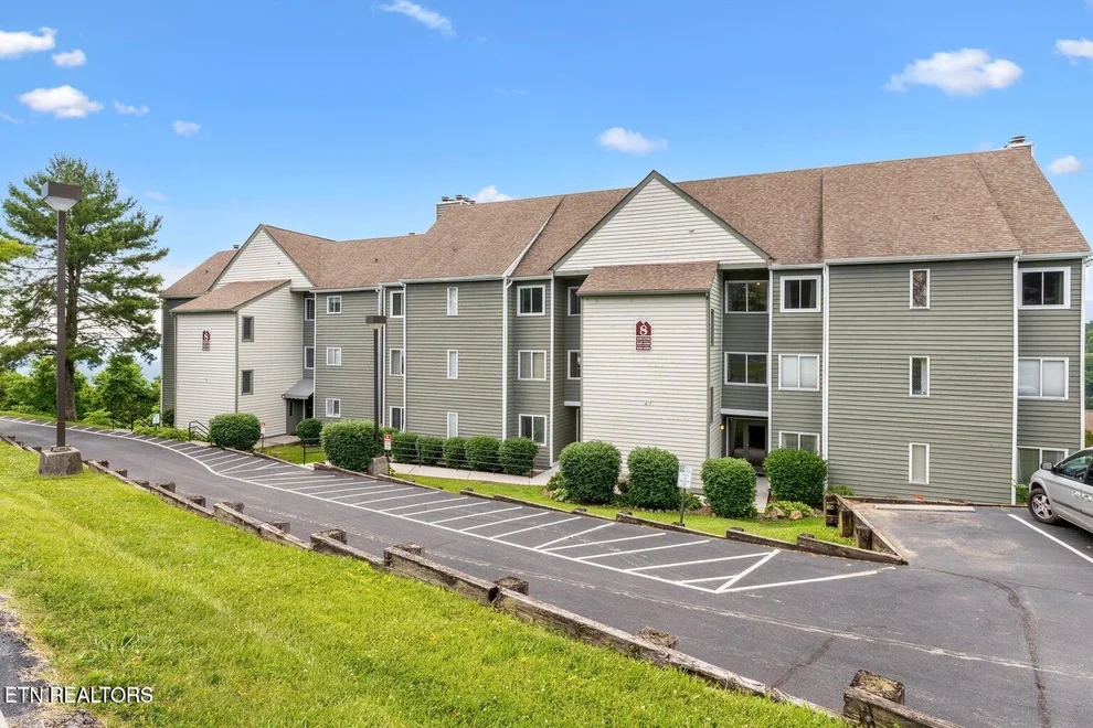 Unit for sale at 1260 Ski View Drive, Gatlinburg, TN 37738