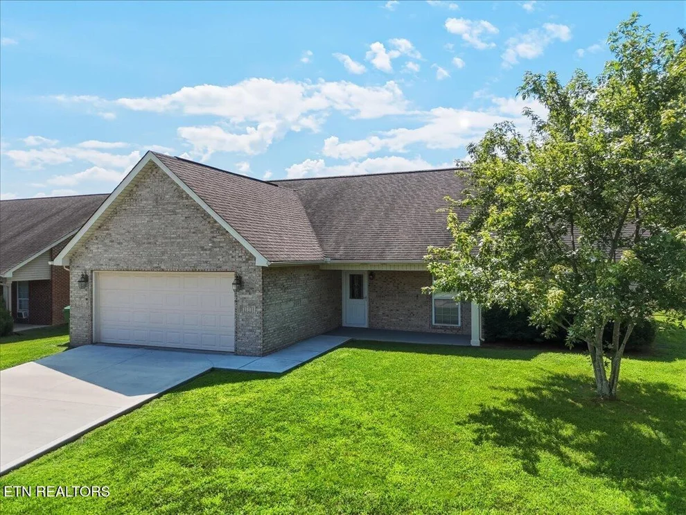 Unit for sale at 2518 Tyvola Court, Maryville, TN 37801