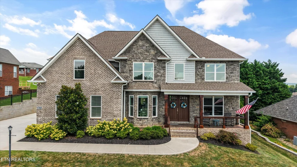 Unit for sale at 427 Royal Oaks Drive, Maryville, TN 37801