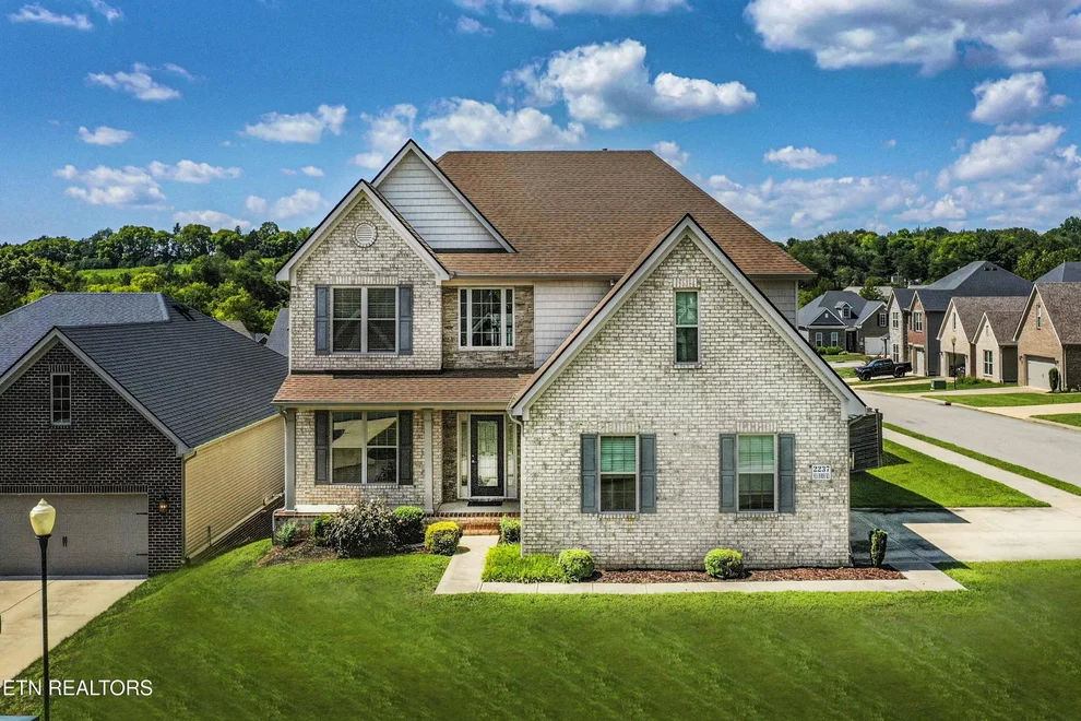 Unit for sale at 2237 Sea Horse Rd, Knoxville, TN 37932