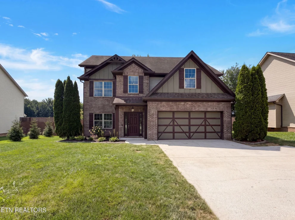 Unit for sale at 791 W Glenview Drive, Lenoir City, TN 37771