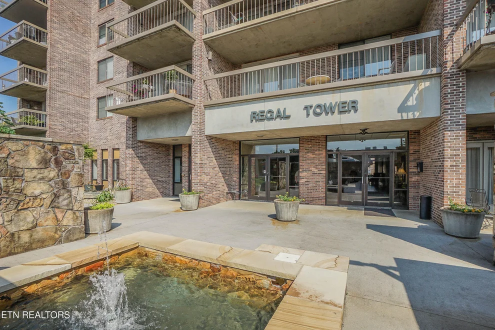 Unit for sale at 611 Regal Tower, Maryville, TN 37804