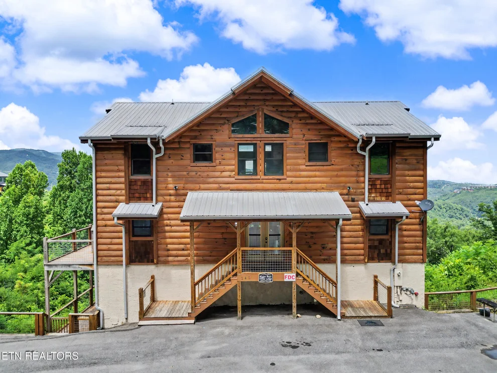 Unit for sale at 240 Stone Fence Lane, Gatlinburg, TN 37738