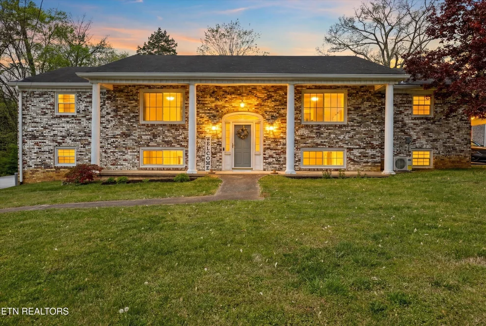 Unit for sale at 18165 E Highway 11, Lenoir City, TN 37772