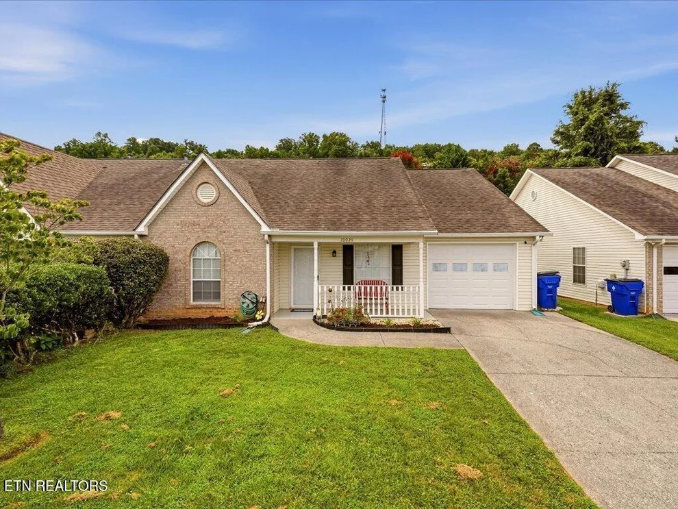 Unit for sale at 10026 Bellflower Way, Knoxville, TN 37932