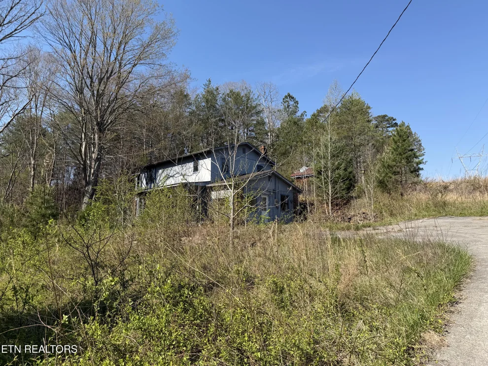 Unit for sale at 13320 New Highway 68, Tellico Plains, TN 37385