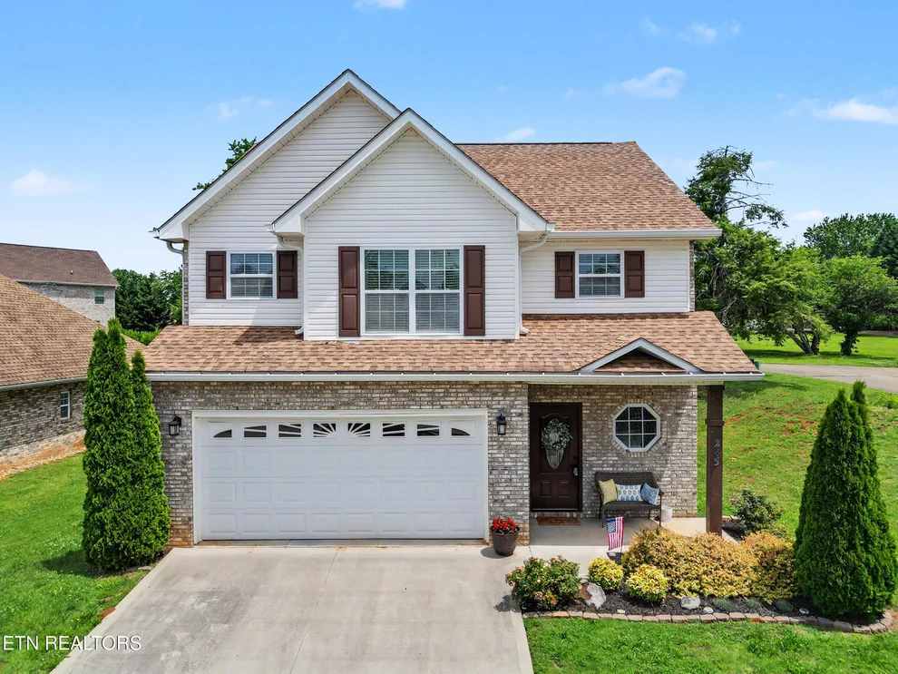 Unit for sale at 245 Royal Oaks Drive, Maryville, TN 37801