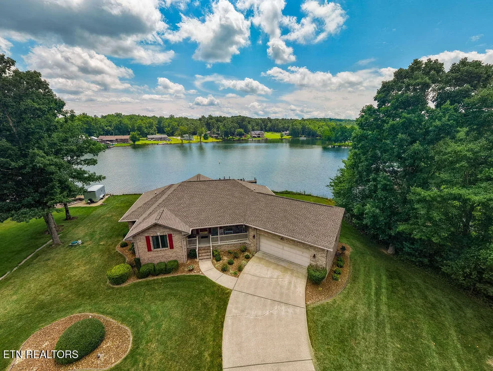 Unit for sale at 8819 Cherokee Tr, Crossville, TN 38572
