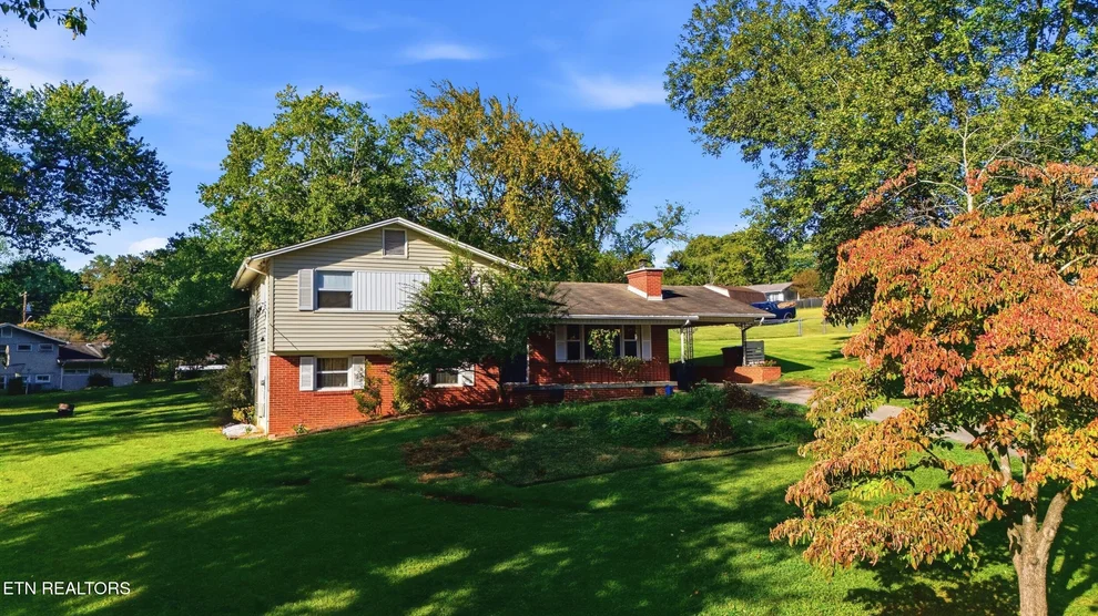 Unit for sale at 4417 Silverhill Drive, Knoxville, TN 37921