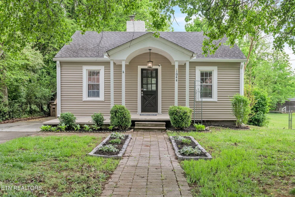 Unit for sale at 1044 W Parkway Ave, Knoxville, TN 37912