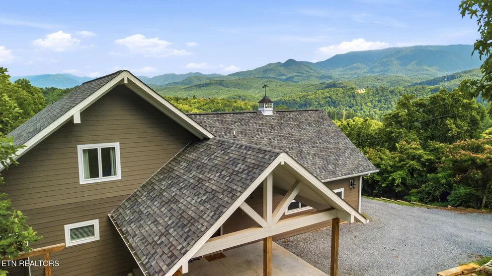 Unit for sale at 730 Deerfoot Drive, Gatlinburg, TN 37738