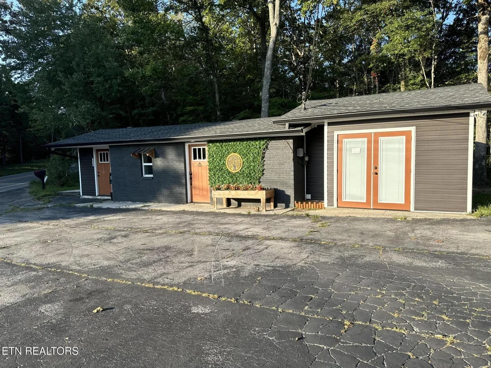 Unit for sale at 3759 Dunbar Rd, Crossville, TN 38572