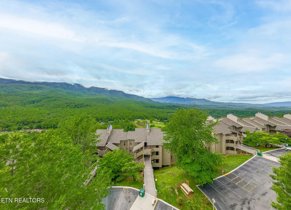 Unit for sale at 3710 Weber Rd, Gatlinburg, TN 37738