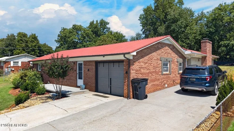 Unit for sale at 157 Britton Drive, Talbott, TN 37877