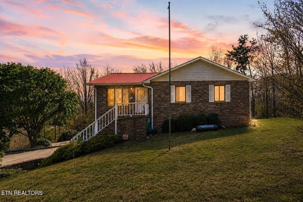 Unit for sale at 191 Ashley Lane, Oneida, TN 37841