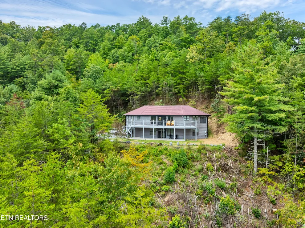 Unit for sale at 544 Nathans Nook Rd, Townsend, TN 37882