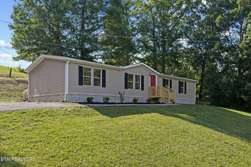 Unit for sale at 2132 Pryors Passing, Morristown, TN 37813