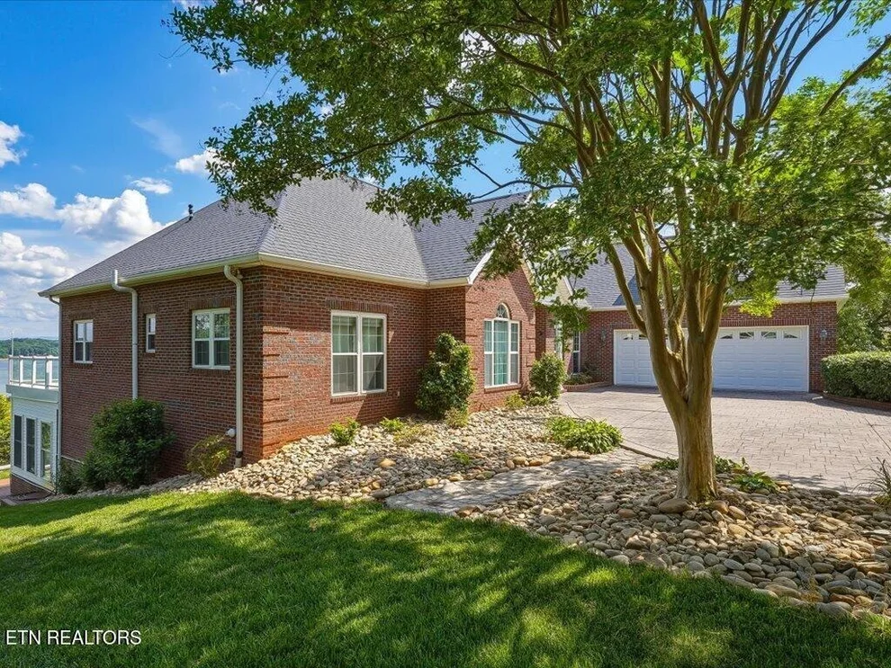Unit for sale at 311 Alberts Cove, Rutledge, TN 37861