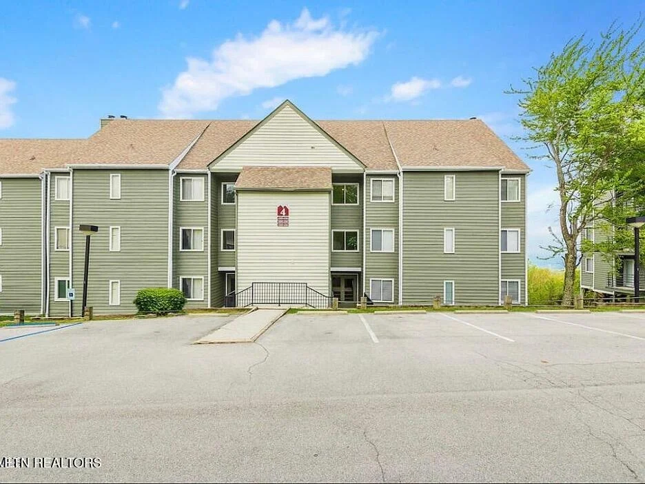 Unit for sale at 1260 Ski View Drive, Gatlinburg, TN 37738