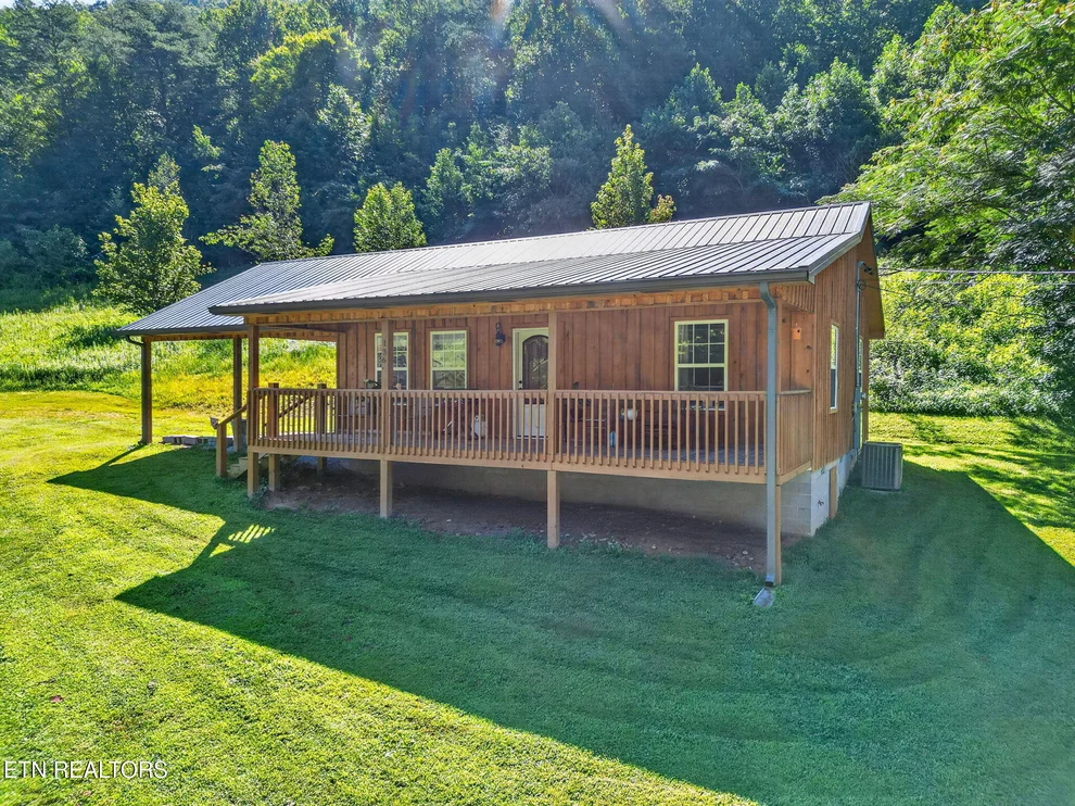Unit for sale at 136 Little Ridge Way, Washburn, TN 37888