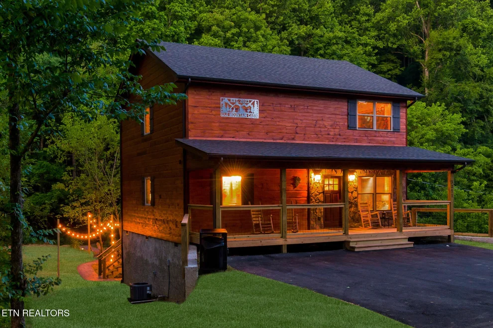 Unit for sale at 3211 Old Mountain Rd, Sevierville, TN 37876