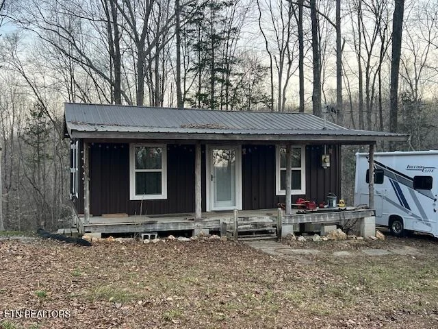 Unit for sale at 192 Taylor Rd, Byrdstown, TN 38549