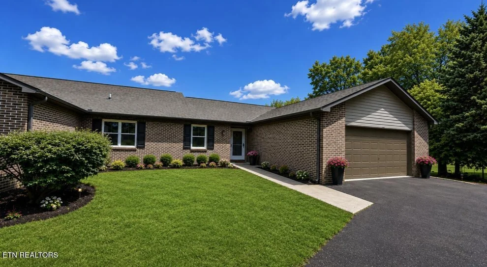 Unit for sale at 330 Villa Drive, Seymour, TN 37865