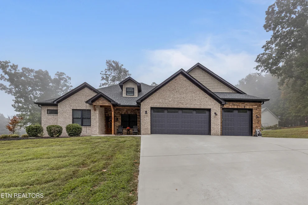 Unit for sale at 105 Top Sail Court, Andersonville, TN 37705