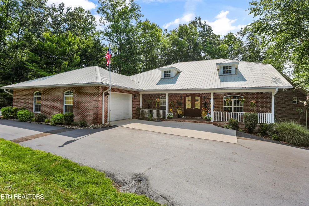Unit for sale at 860 Black Fox Harbor Rd, Washburn, TN 37888