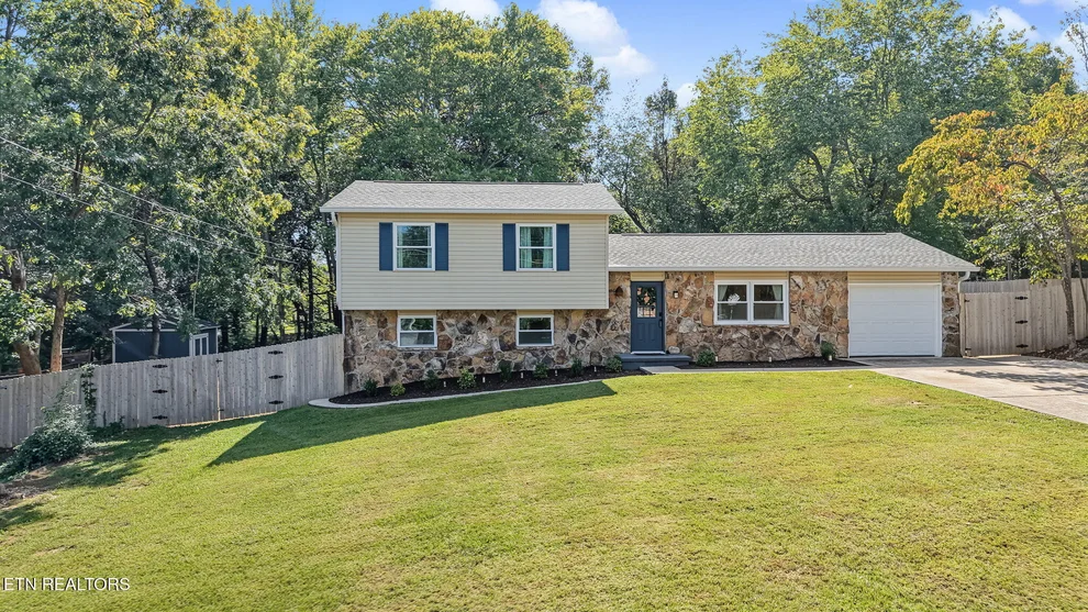 Unit for sale at 5812 NW Rockwood Lane, Knoxville, TN 37921