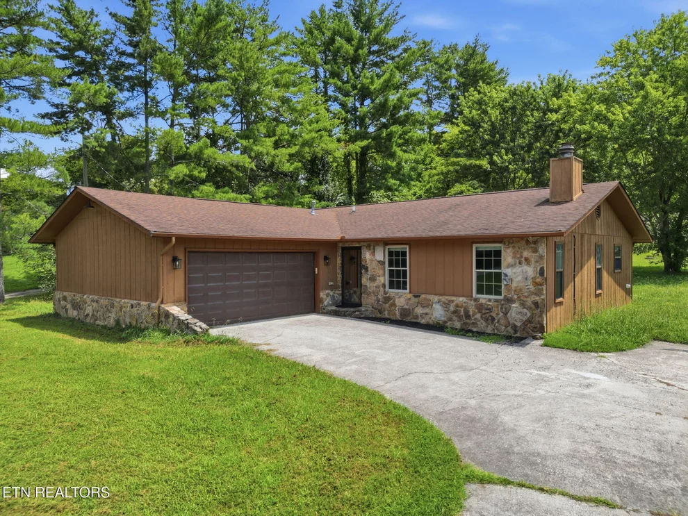 Unit for sale at 836 Marcaro Lane, Maryville, TN 37801