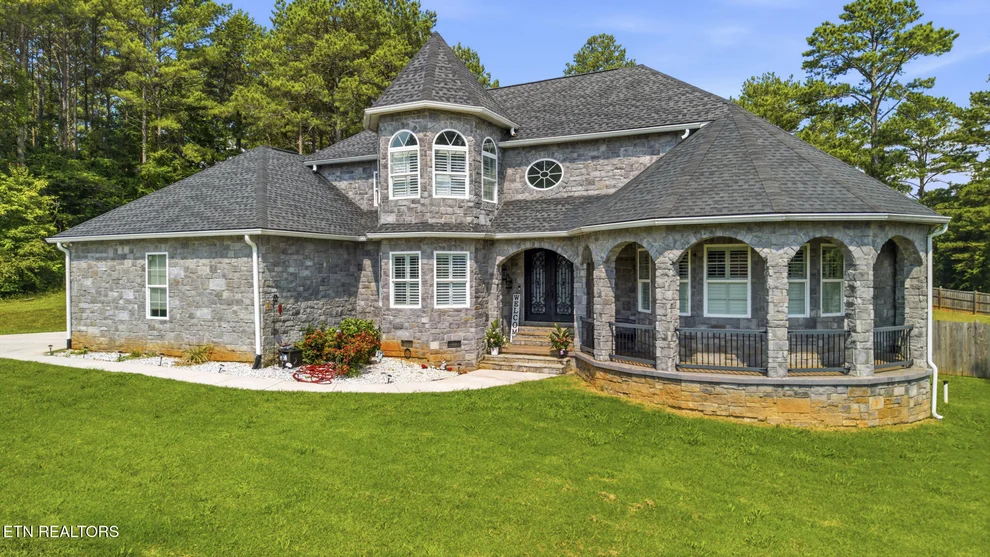 Unit for sale at 1712 Grand Pine Point, Maryville, TN 37801