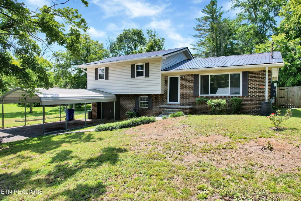 Unit for sale at 3010 W Lake Drive, Cleveland, TN 37312