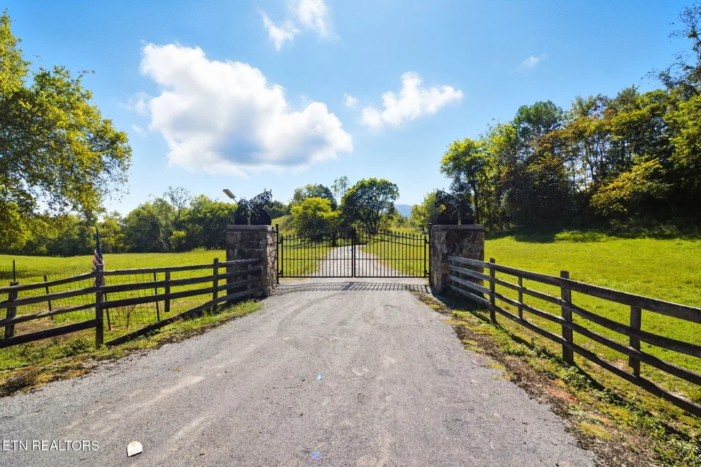 Unit for sale at 1356 Jayell Rd, Sevierville, TN 37862