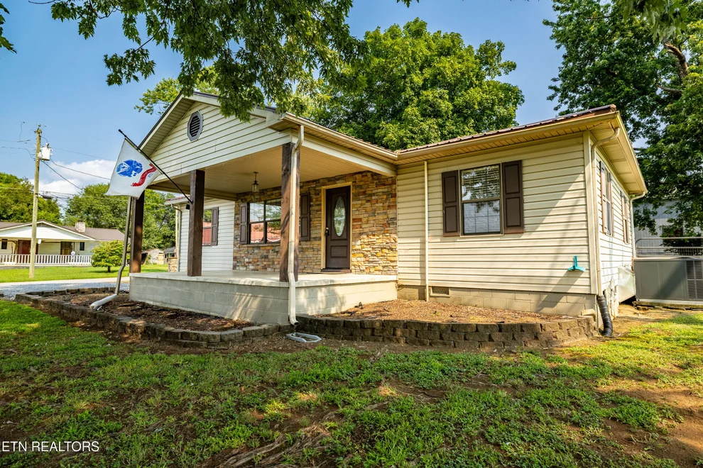 Unit for sale at 170 Dotson Rd, Greenback, TN 37742
